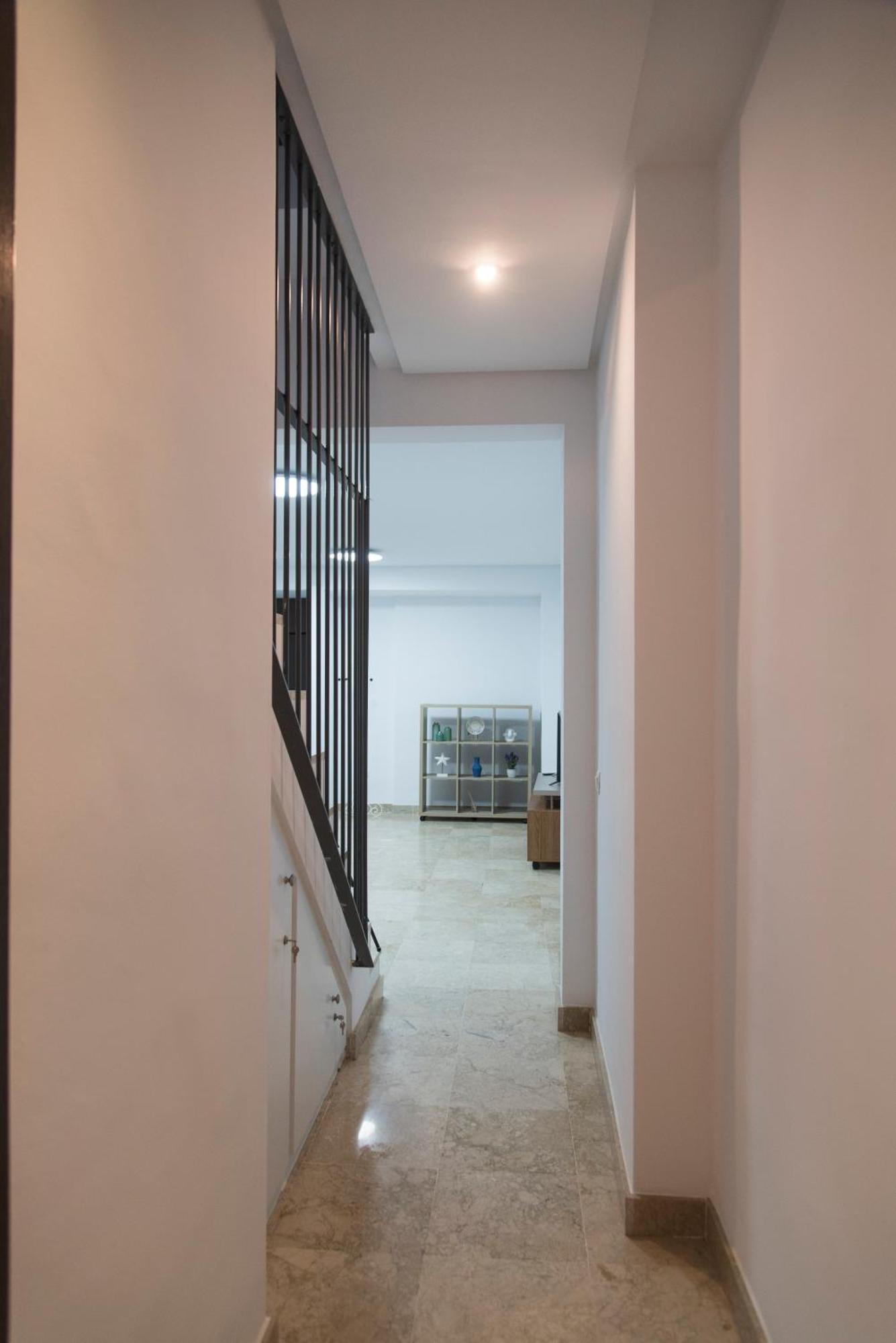Nightinsevilla Teodosio Free Parking 外观 照片